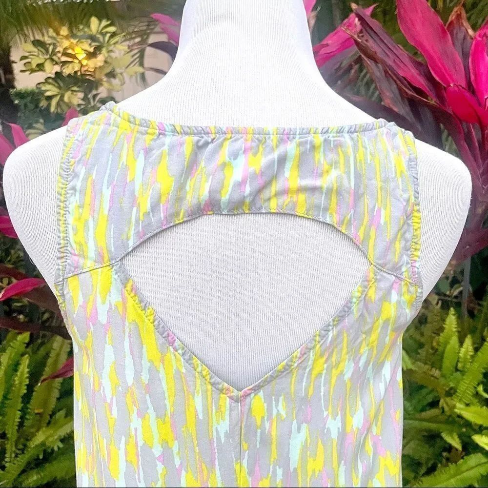🍍3/$15🍍 Splendid Colorful Cutout Tank - Picture 5 of 8